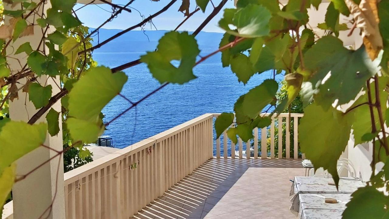 Apartments Neda Omiš Esterno foto